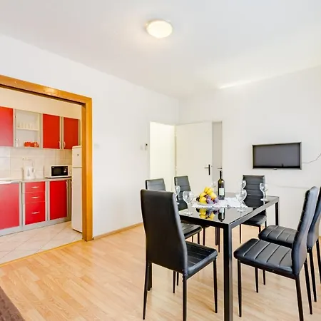 Apartment Marko *